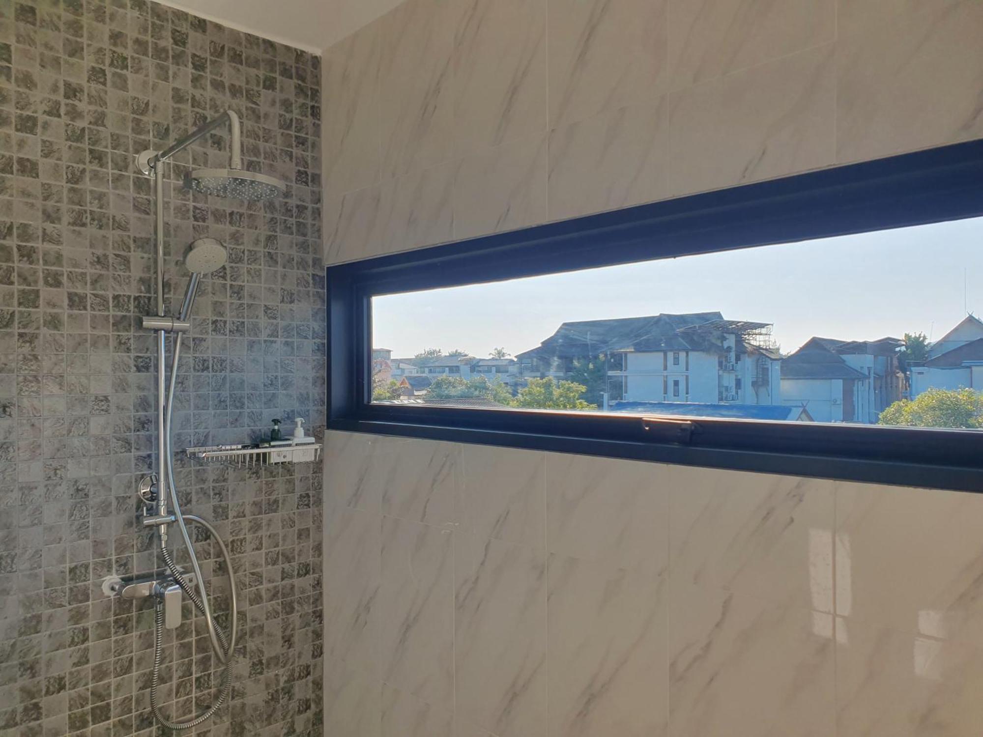 The Sila Suites - Intrawarorot Chiang Mai Ngoại thất bức ảnh